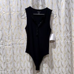 NEVER WORN Black Sleeveless Bodysuit